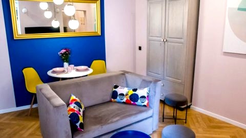 Holi Apartment