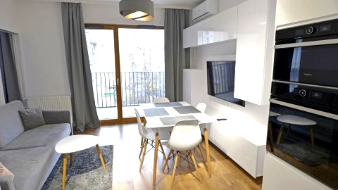 Apartament 500 m od centrum