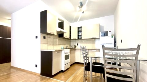 Apartament Laura by Q4 Apartments