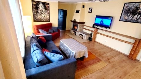 Nadrzeczna 3f