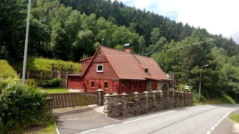 Apartament Chata pod lasem dla 9 osób z widokiem na Góry Sowie