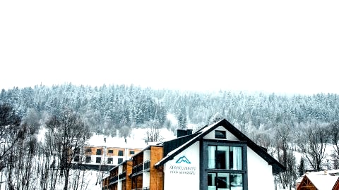 APARTAMENTY I APARTHOTEL POD STOKIEM 