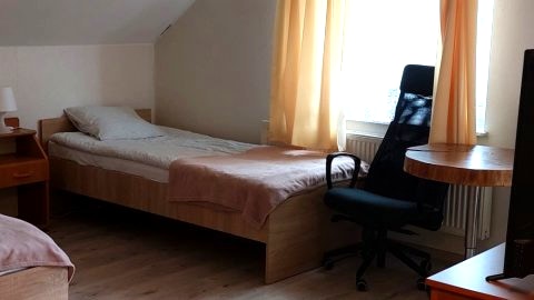 Noclegi Widoczek | Pokoje 1, 2 i 3 osobowe z łazienkami