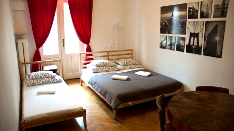Trzy Kafki | Pokoje Gościnne w centrum | 400m do Rynku Głównego, blisko Wawelu 