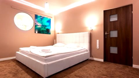 De Luxe Apartment & JACUZZI