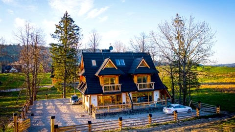 Biały Miś Apartamenty Art & Design Zakopane. Sztuka u podnóża Giewontu.