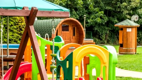 "GAJÓWKA" CAŁOROCZNE POKOJE, BASEN, SAUNA, JACUZI,ROWERY,PLAC ZABAW,DUŻA POSESJA