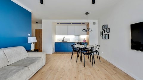 Julia by Q4 Apartments