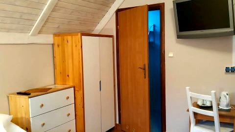 Narty w Beskidach. Pokoje przy stoku! Sala kominkowa, barek :)