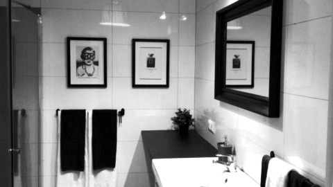 Łazienka z prysznicem - Apartament Paryski