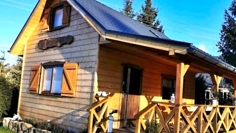Lawendowy domek z ogrodem z widokiem na góry, obok lasy, stawy, blisko Karpacza