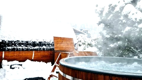 Gościniec pod Skrzycznem SAUNA & JACUZZI- 15 metrów od stoku