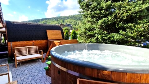 Gościniec pod Skrzycznem SAUNA & JACUZZI- 15 metrów od stoku