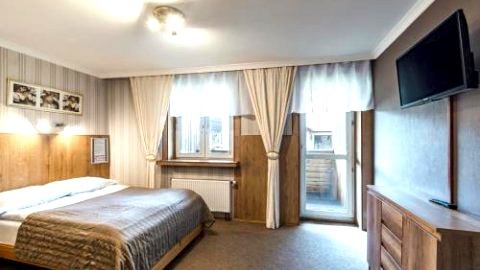 Pokoje Gościnne i Apartamenty Krupówki 19