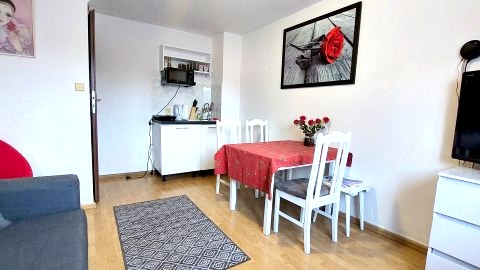 apartament z aneksem kuchennym