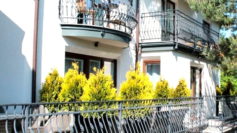 Karla, apartamenty i pokoje w Dębkach