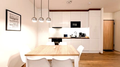 Aura 40 by Q4Apartments