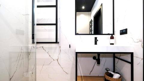 City Mood Apartamenty, Rewolucji 1905r 69