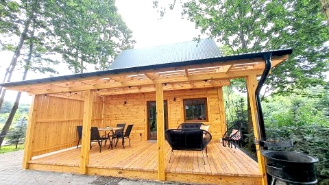 Zatylove - domek położony w lasku z dostępem do stawu kąpielowego