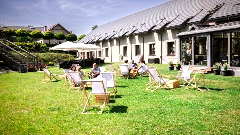 Hotel przyjazny dzieciom ze stajnią i kucykami, blisko Krakowa