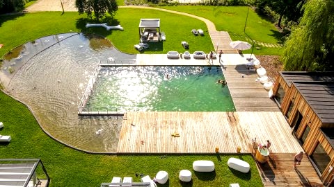 Pełna atrakcji polana pośród lasów Puszczy Białowieskiej, basen, jacuzzi, sauny