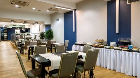 Hotel Centrum Business****