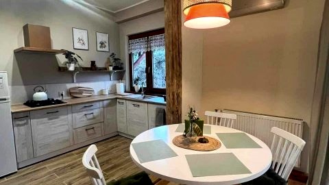 Przytulny apartament u podnóża Wielkiej Sowy 