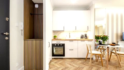 SKY Home- Rose Apartament -Manufaktura, Bezpłatny Parking, Klima, Dostęp na KOD
