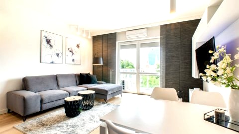 SKY Home- Ilumino Apartment -Centrum, Parking, Klimatyzacja, Dostęp na Kod