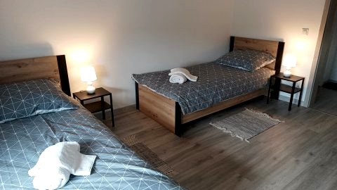 Nowy apartament nad jeziorem Roś na Mazurach, blisko centrum.