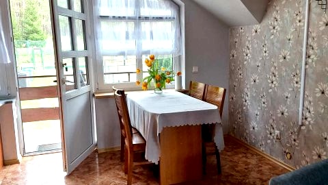 apartament z widokiem na ogród na piętrze