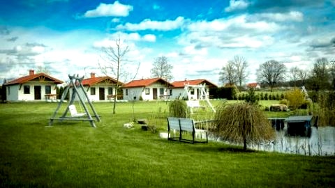 Domki nad jeziorem Tałty- prywatny pomost