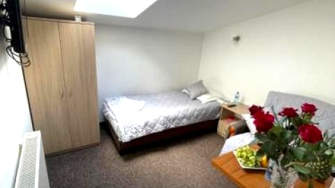 Hotelik Gold, przestronne apartamenty, parking gratis, konferencje