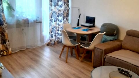 salon + sypialnia+kuchnia+lazienka+przedpokoj+balkon