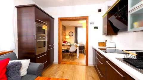 Willa Pod Rożą  Pokoje, Apartamenty, Noclegi, Zakopane