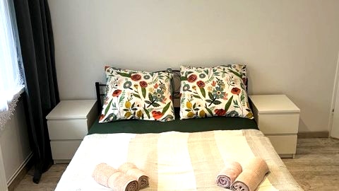 Przestronny apartament w centrum, blisko plaży 
