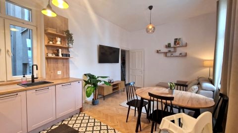 OldTown Gold Apartment