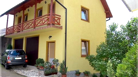 Pokoje i domek u Marii