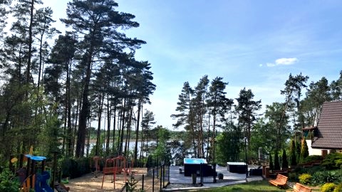 OSTOJA LIPINY Rodzinny Ośrodek Wypoczynkowy Basen Spa Jacuzzi nad jeziorem
