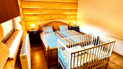 Chaty z bali oraz apartamenty w Górach Sowich
