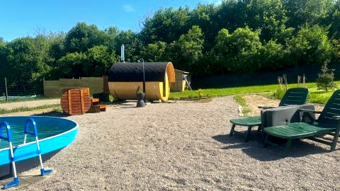 Jurta na wyłączność z jacuzzi, ogrzewanie, klima, sauna, blisko lasu.