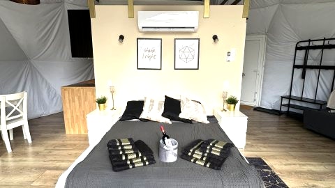  Glampy Ranczo Targówka - 4 piękne namioty sferyczne całoroczne z jacuzzi.
