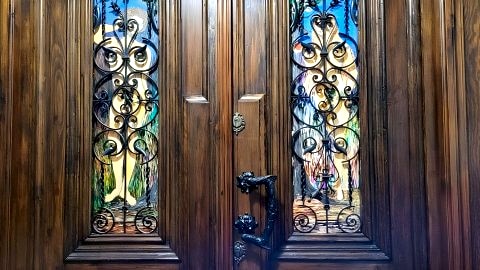 Duży trzypokojowy apartament z klimatem w samym sercu Jeleniej Góry 