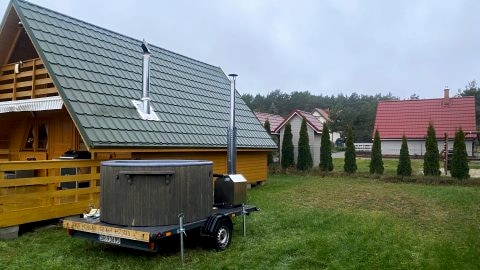 Domek z balią