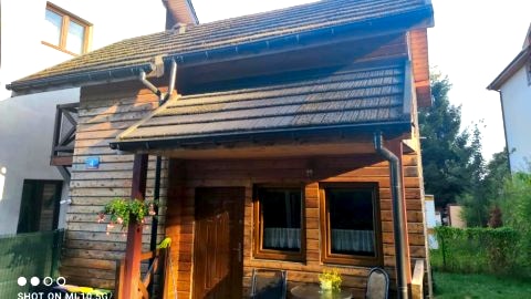 Domek, apartamenty całkowicie ogrodzone, w Ustroniu Morskim 350 m od plaży