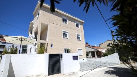 VILLA ANABELLA I & II & III_100m z morza, Zadar, Croatia