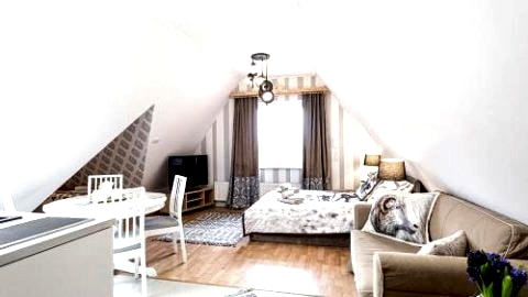 Smrekowa, Zakopane - obok dworca PKP i PKS, apartamenty z tatrzański klimatem.