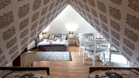 Smrekowa, Zakopane - obok dworca PKP i PKS, apartamenty z tatrzański klimatem.