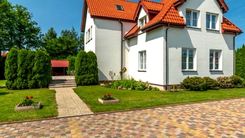 Dom Gościnny Asia. Ogród, altana z grillem, parking, pokoje z łazienkami
