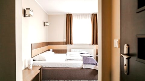 Hotel Sleep | noclegi w spokojnej okolicy Wrocławia